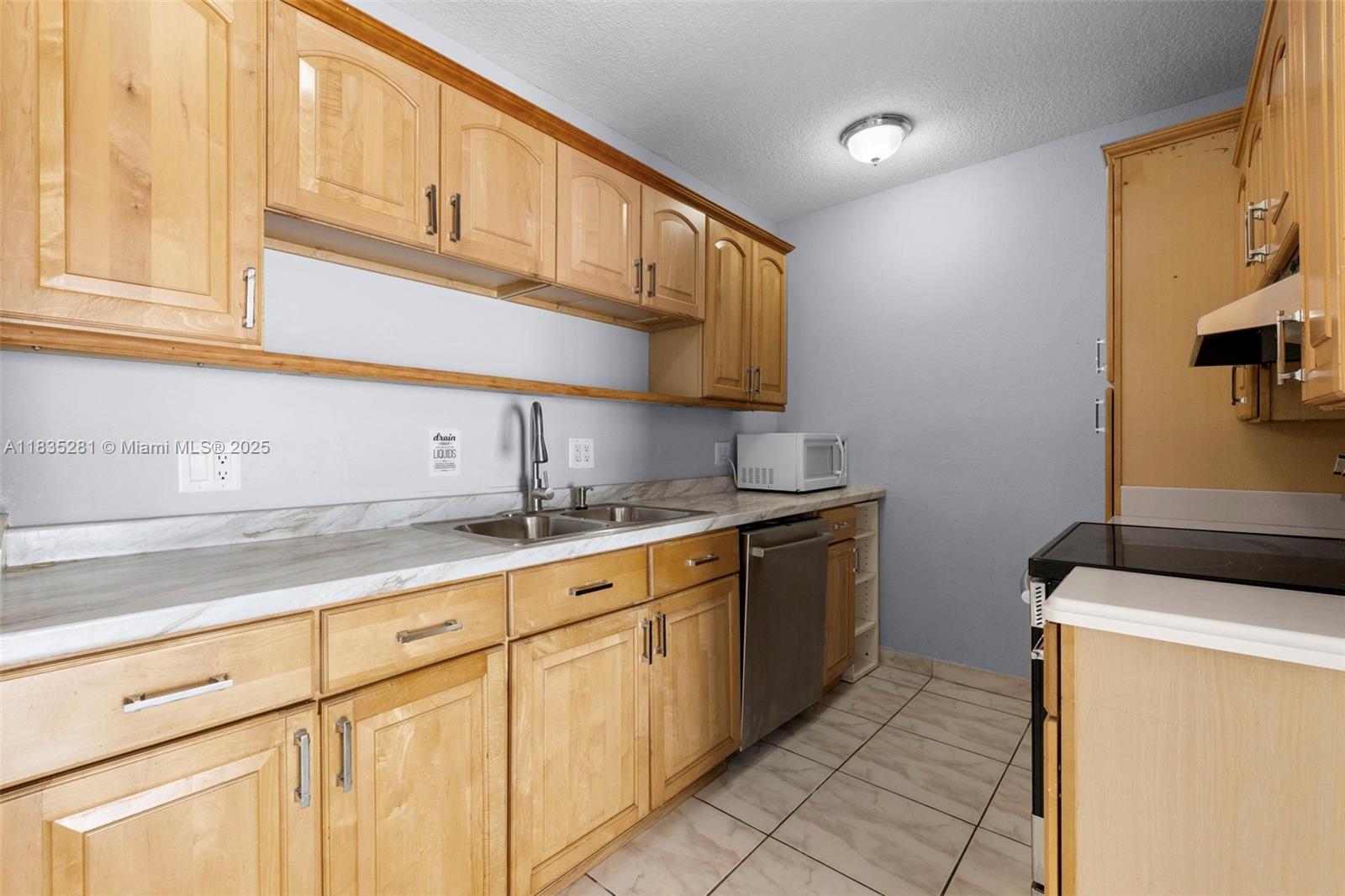 Property photo # 2