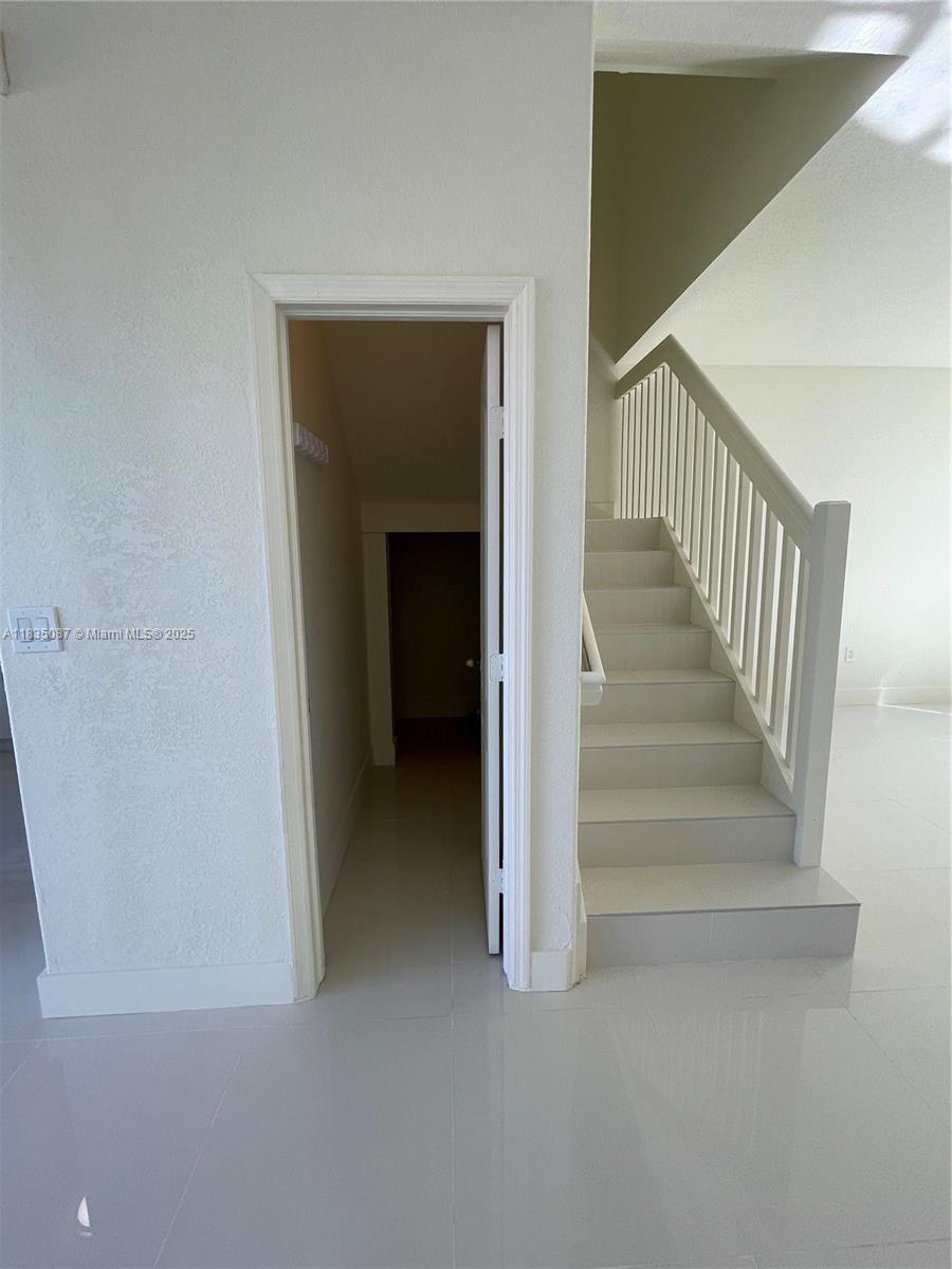 7317 NW 174th Ter #102, Hialeah, Florida image 10