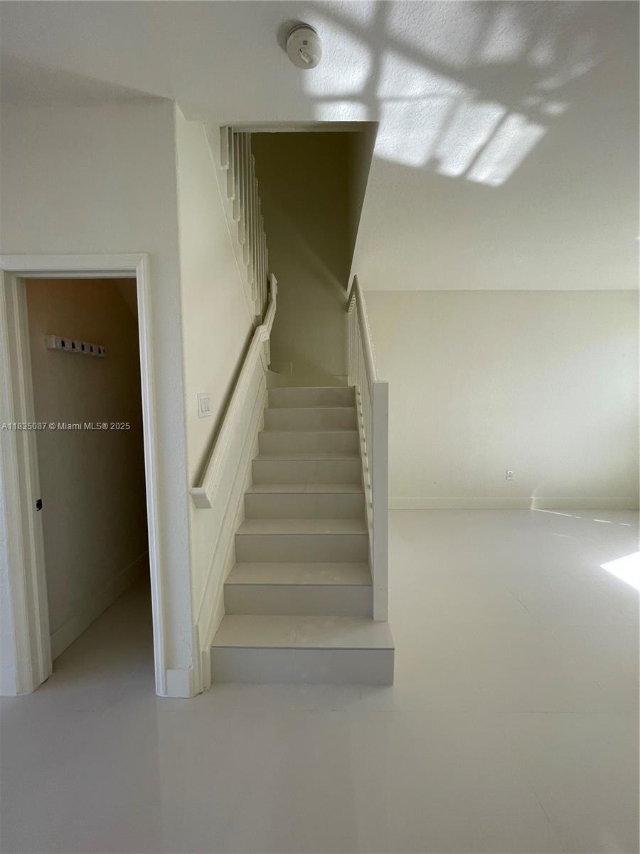 7317 NW 174th Ter #102, Hialeah, Florida image 12