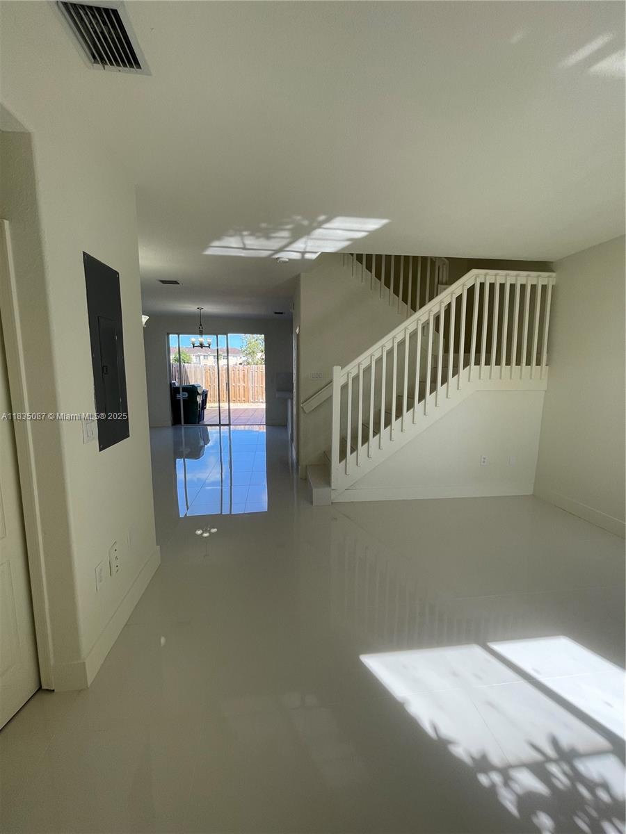 7317 NW 174th Ter #102, Hialeah, Florida image 2