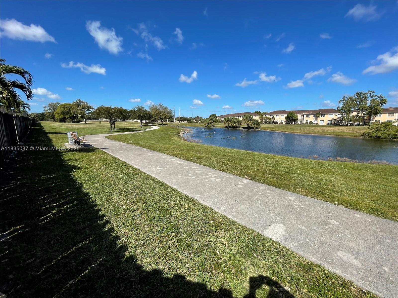 7317 NW 174th Ter #102, Hialeah, Florida image 25