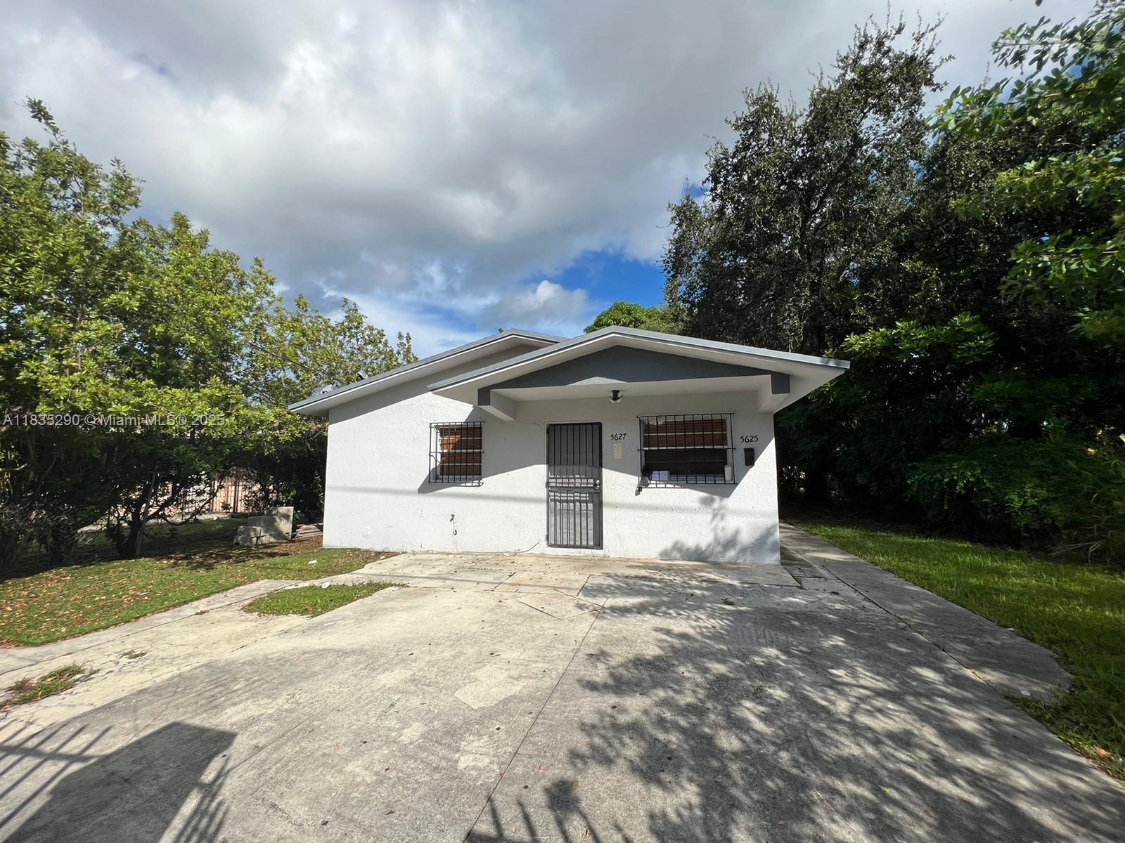 Property photo # 0