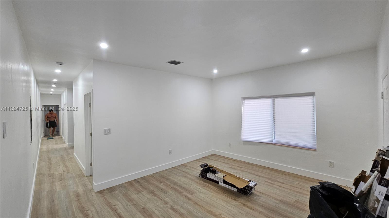 Property photo # 2