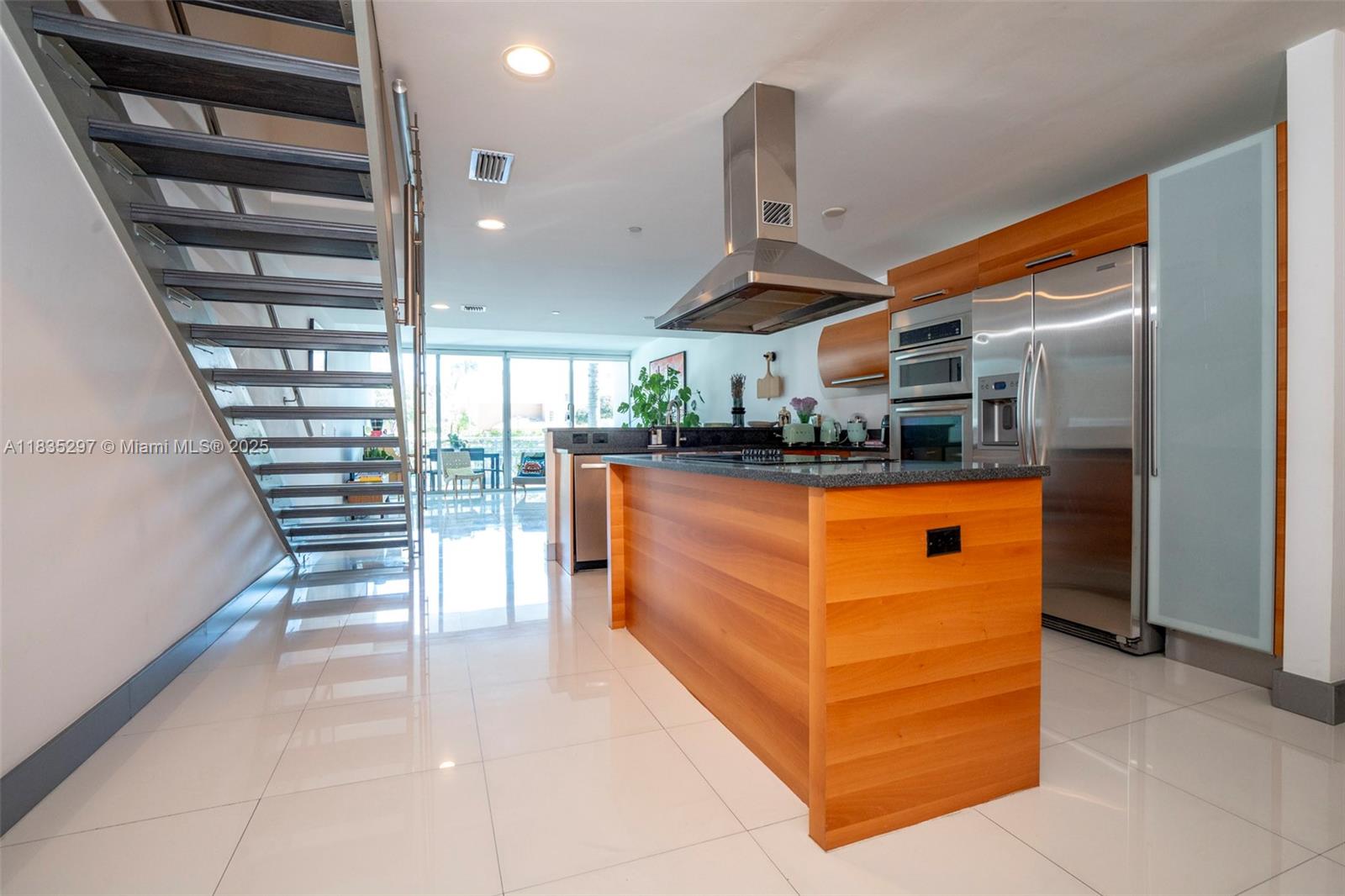 Property photo # 4