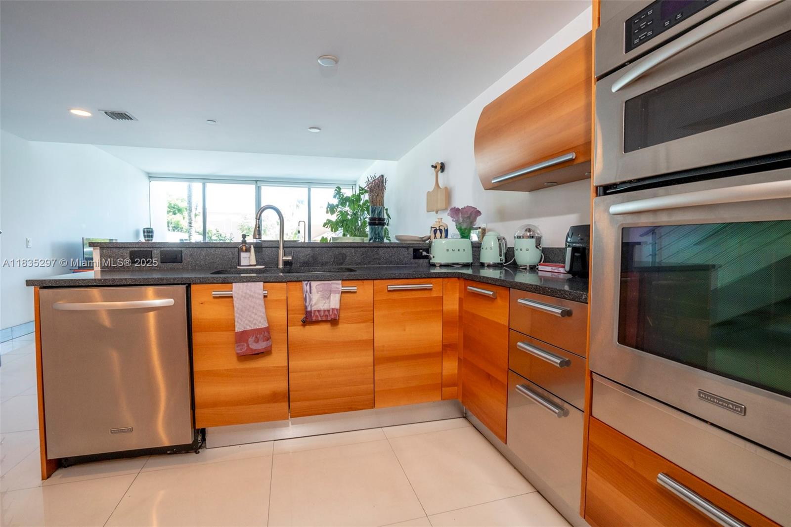 Property photo # 2