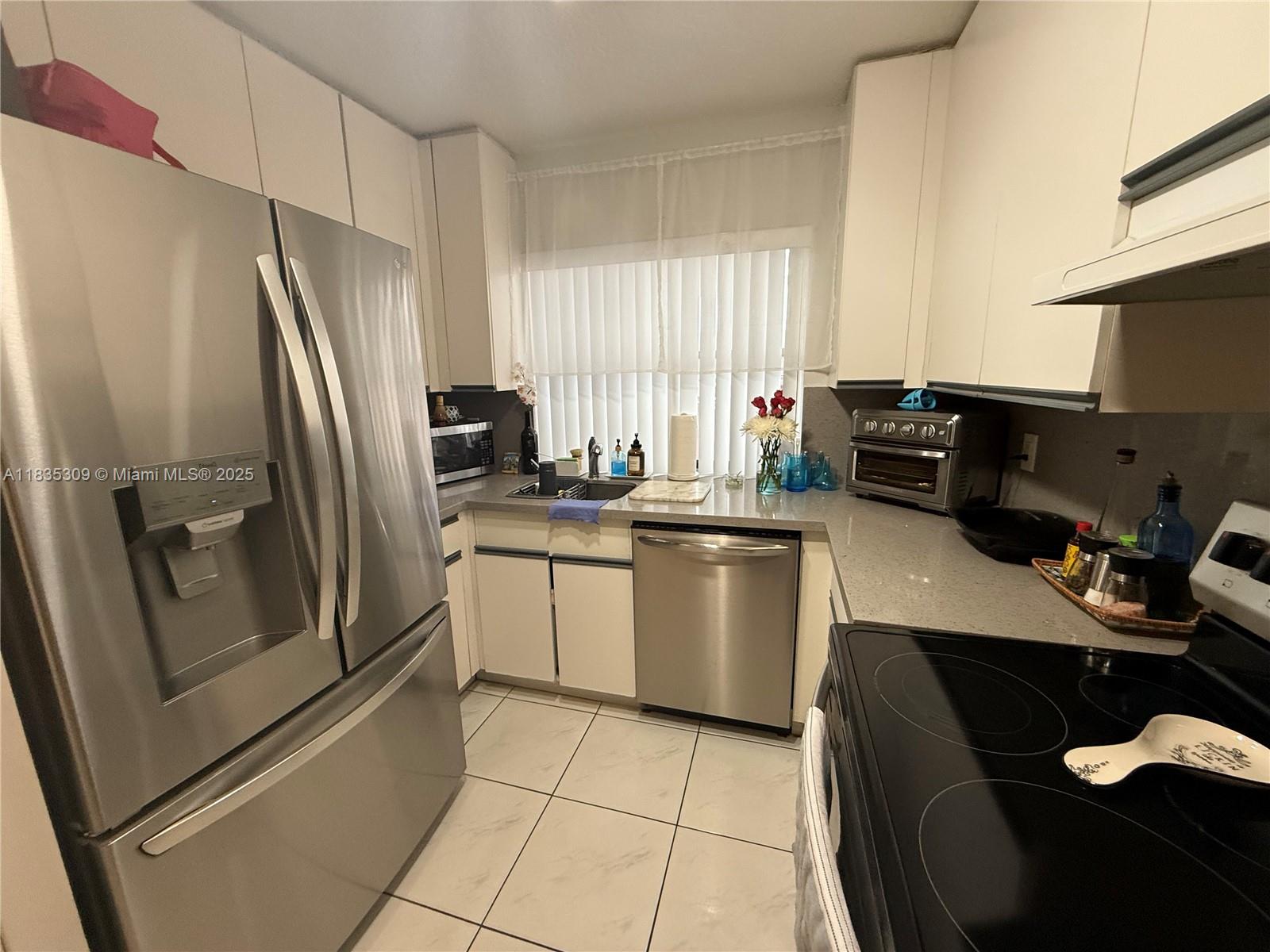 17048 NW 66th Ct, Miami Lakes, Florida image 10