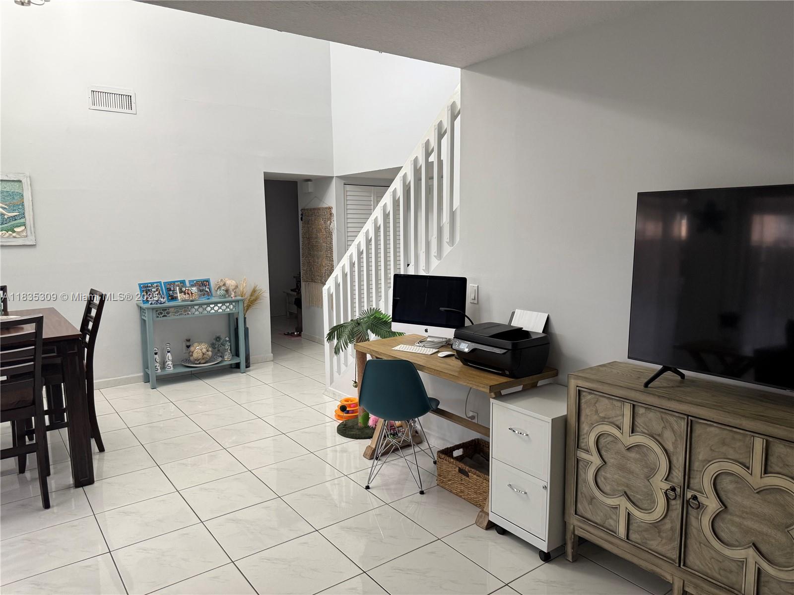 17048 NW 66th Ct, Miami Lakes, Florida image 11