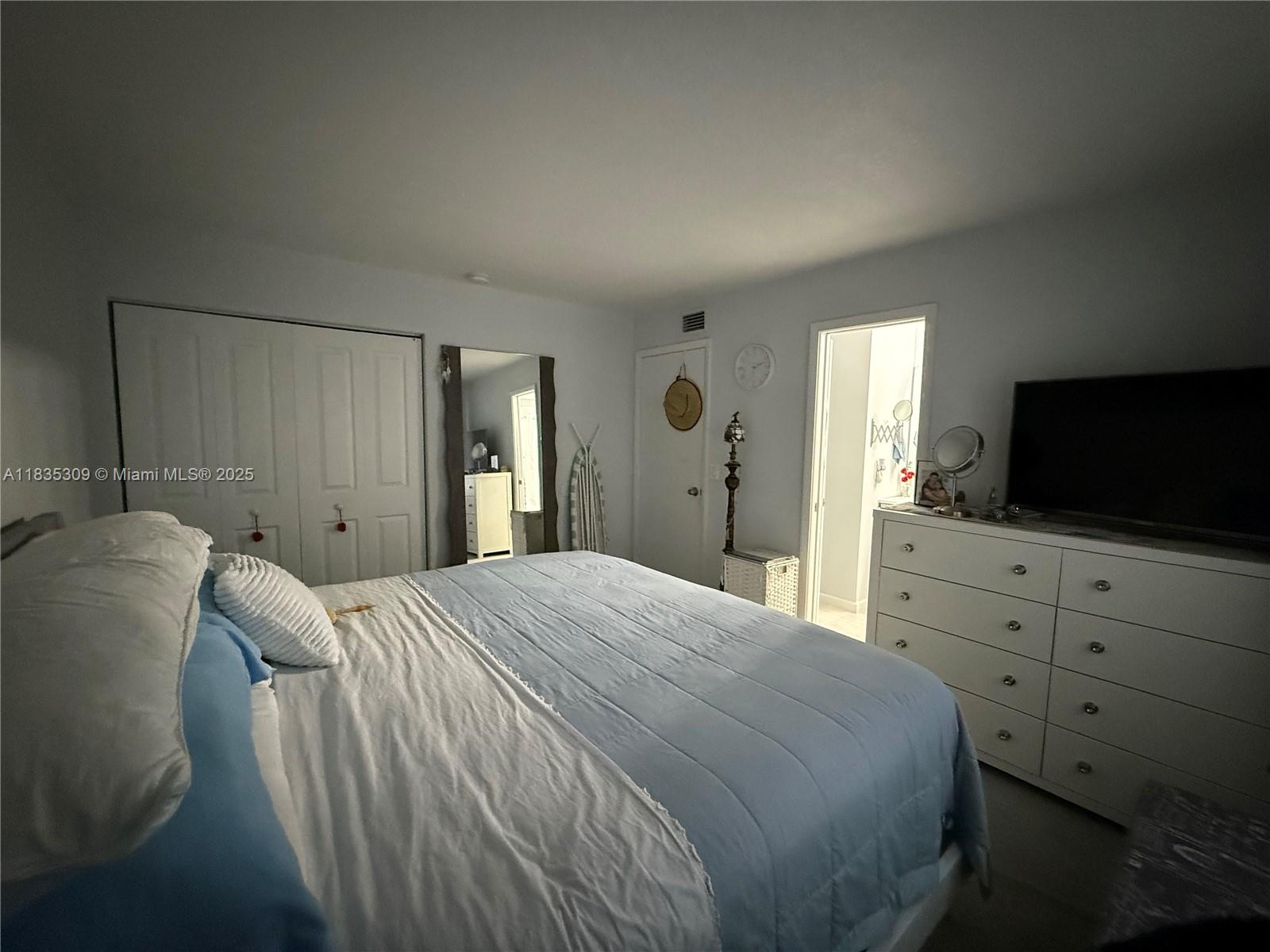 17048 NW 66th Ct, Miami Lakes, Florida image 6
