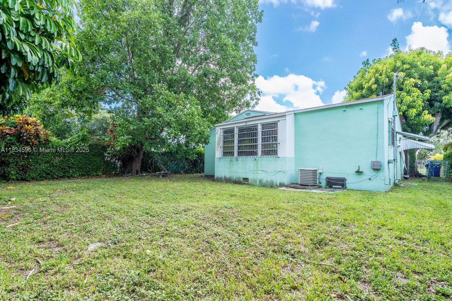 2025 SW 19th St, Miami, Florida image 18