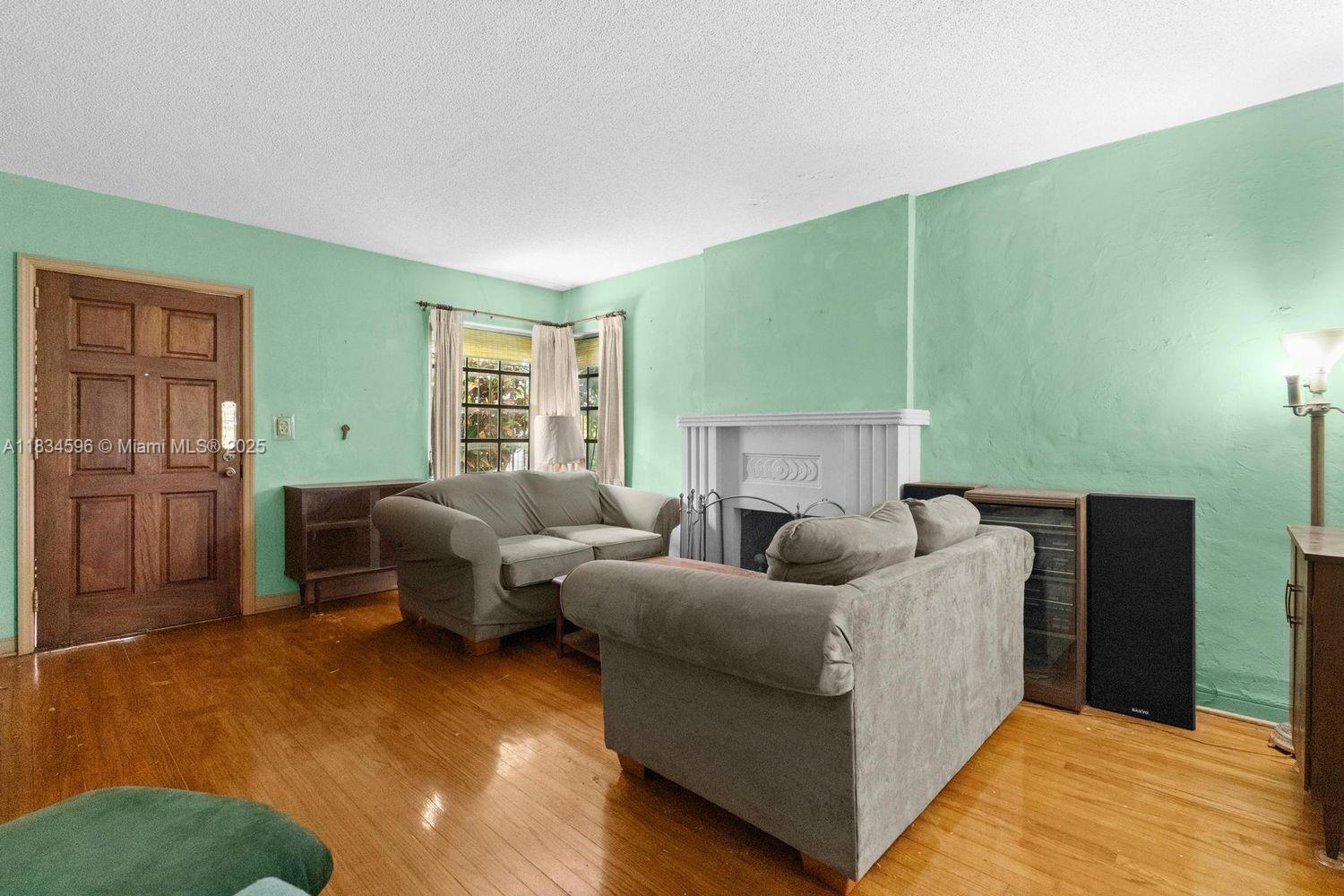 2025 SW 19th St, Miami, Florida image 7