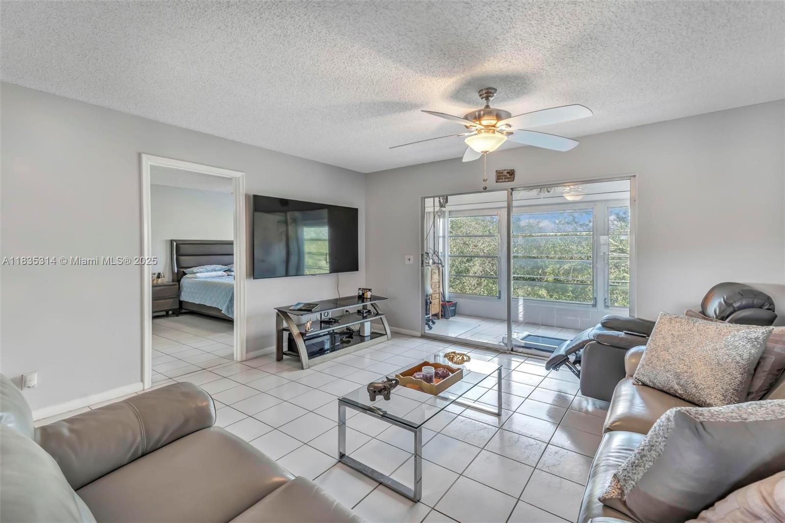 1300 SW 125th Ave #406K, Pembroke Pines, Florida image 4
