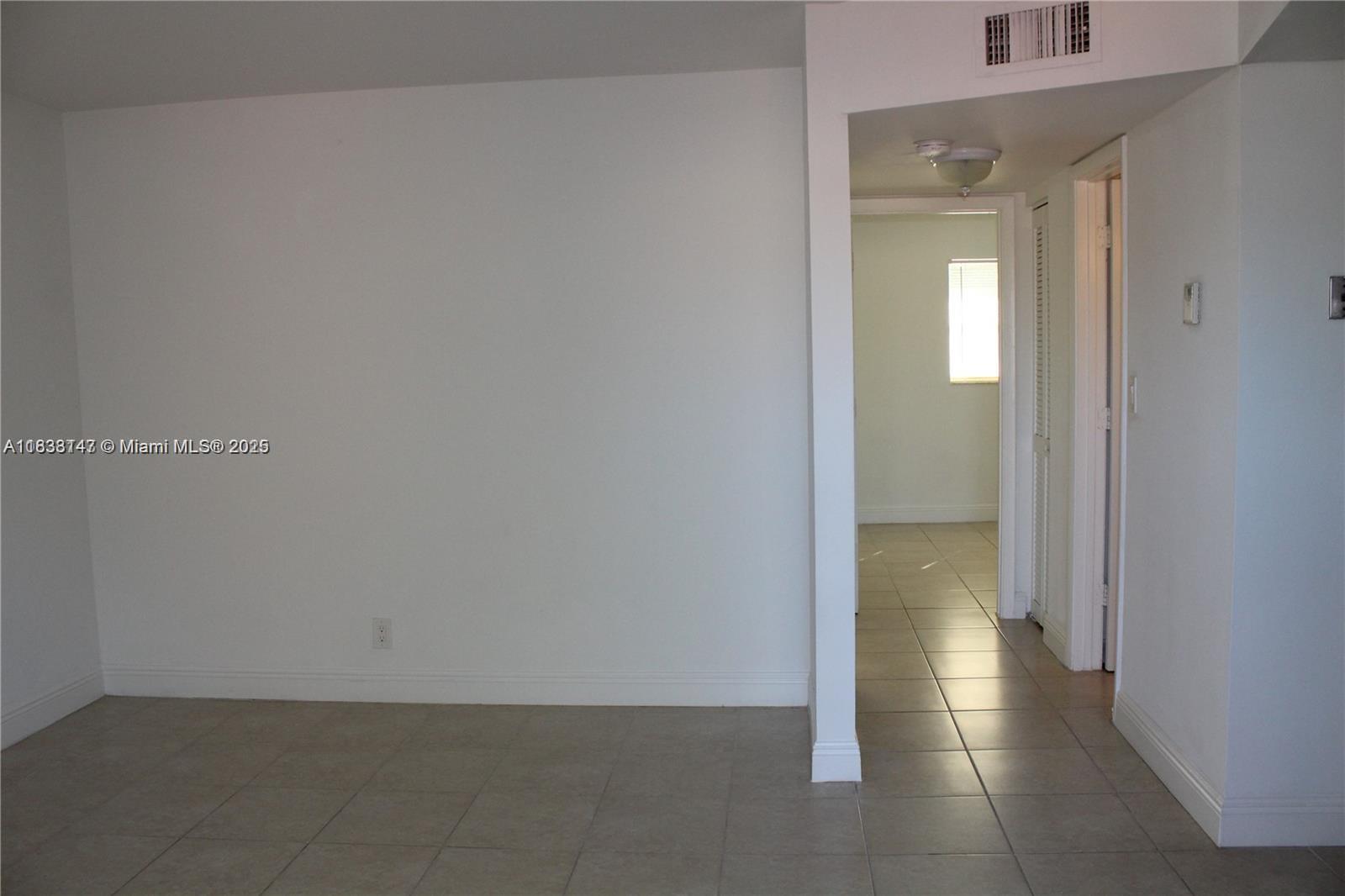 95 NE 41st St #O230, Oakland Park, Florida image 5