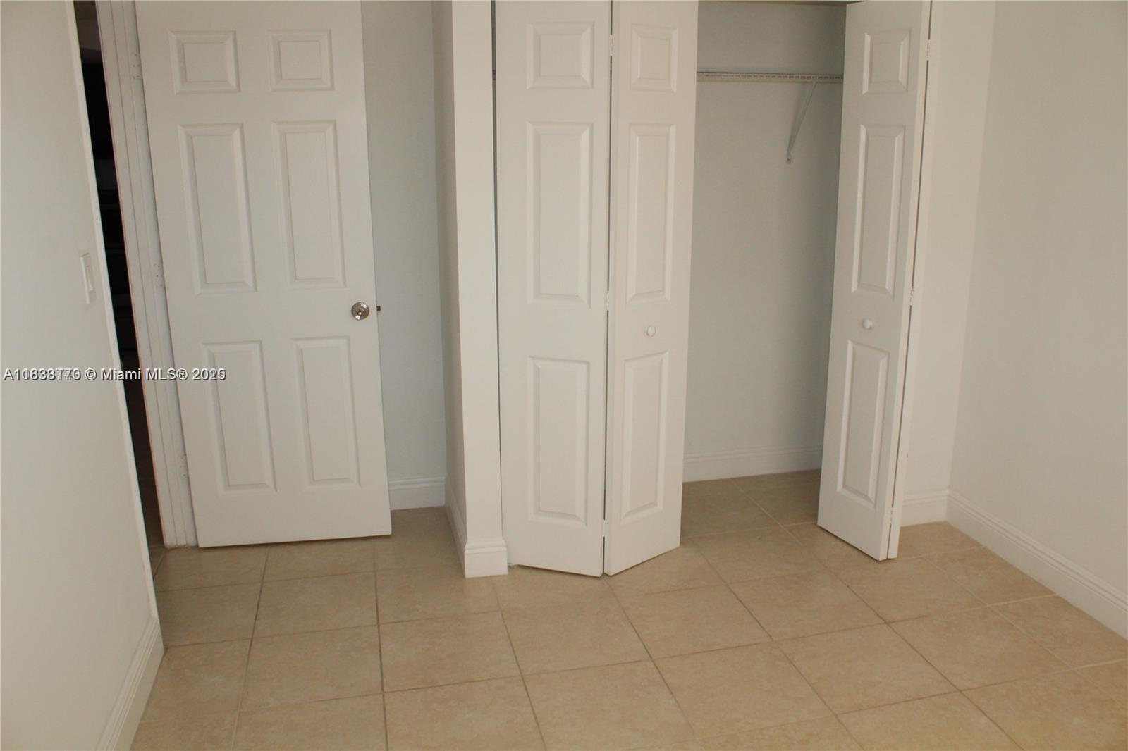 101 NE 41st St #F107, Oakland Park, Florida image 10