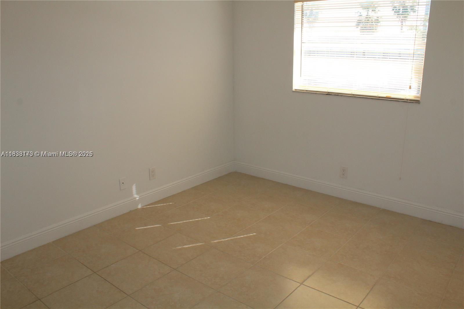 101 NE 41st St #F107, Oakland Park, Florida image 9