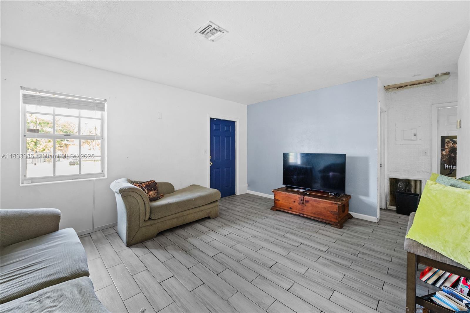 1200 NW 11th Ct, Fort Lauderdale, Florida image 2