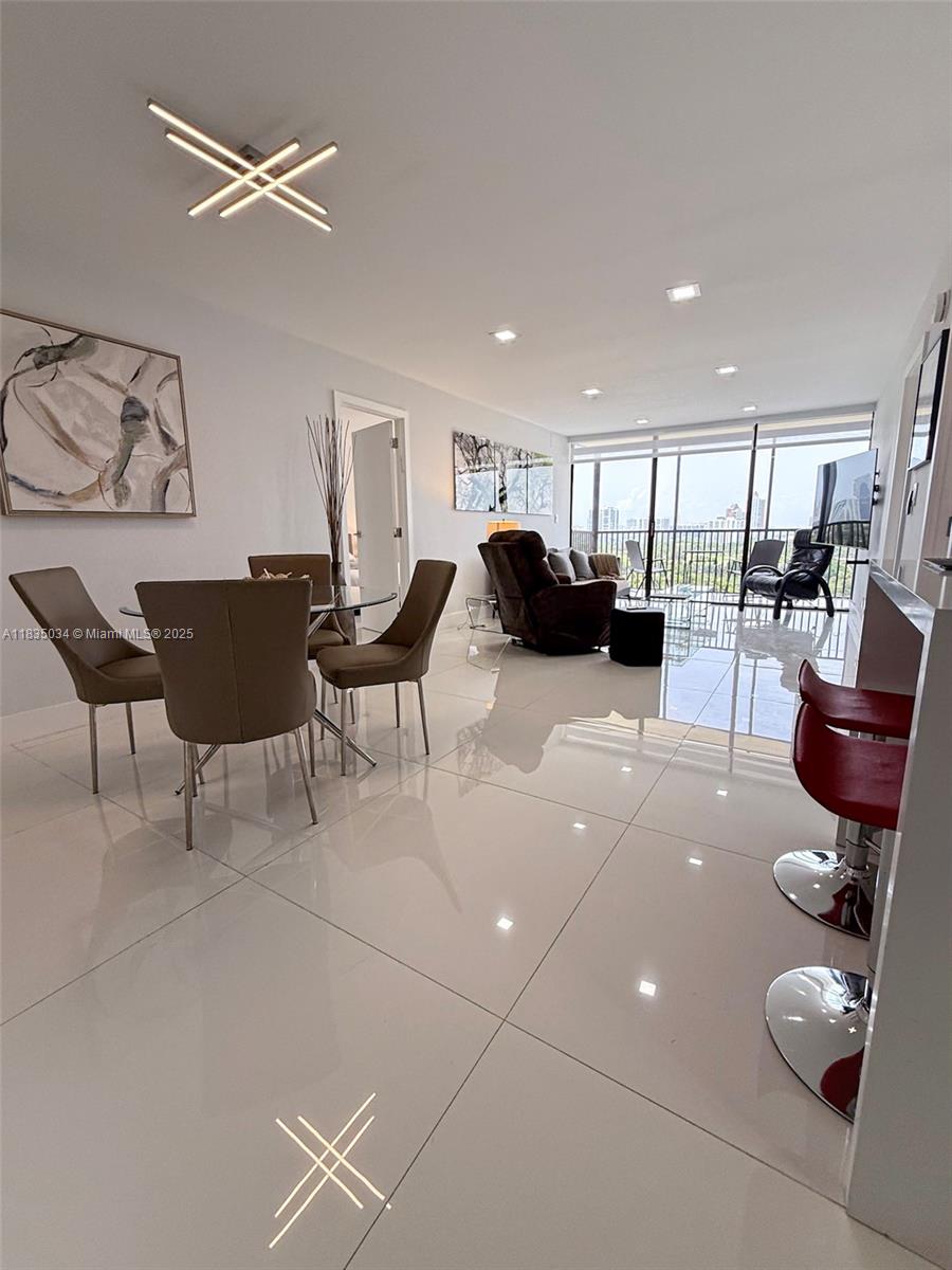 20379 W Country Club Dr #1434, Aventura, Florida image 6