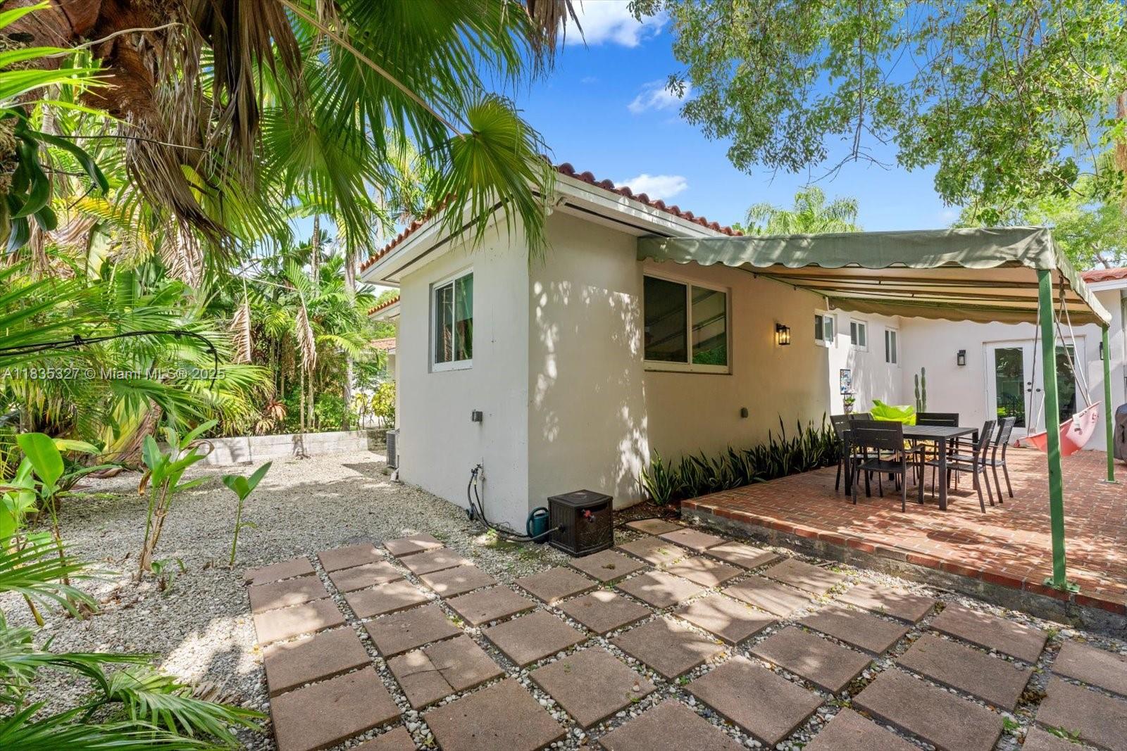 511 Catalonia Ave, Coral Gables, Florida image 24