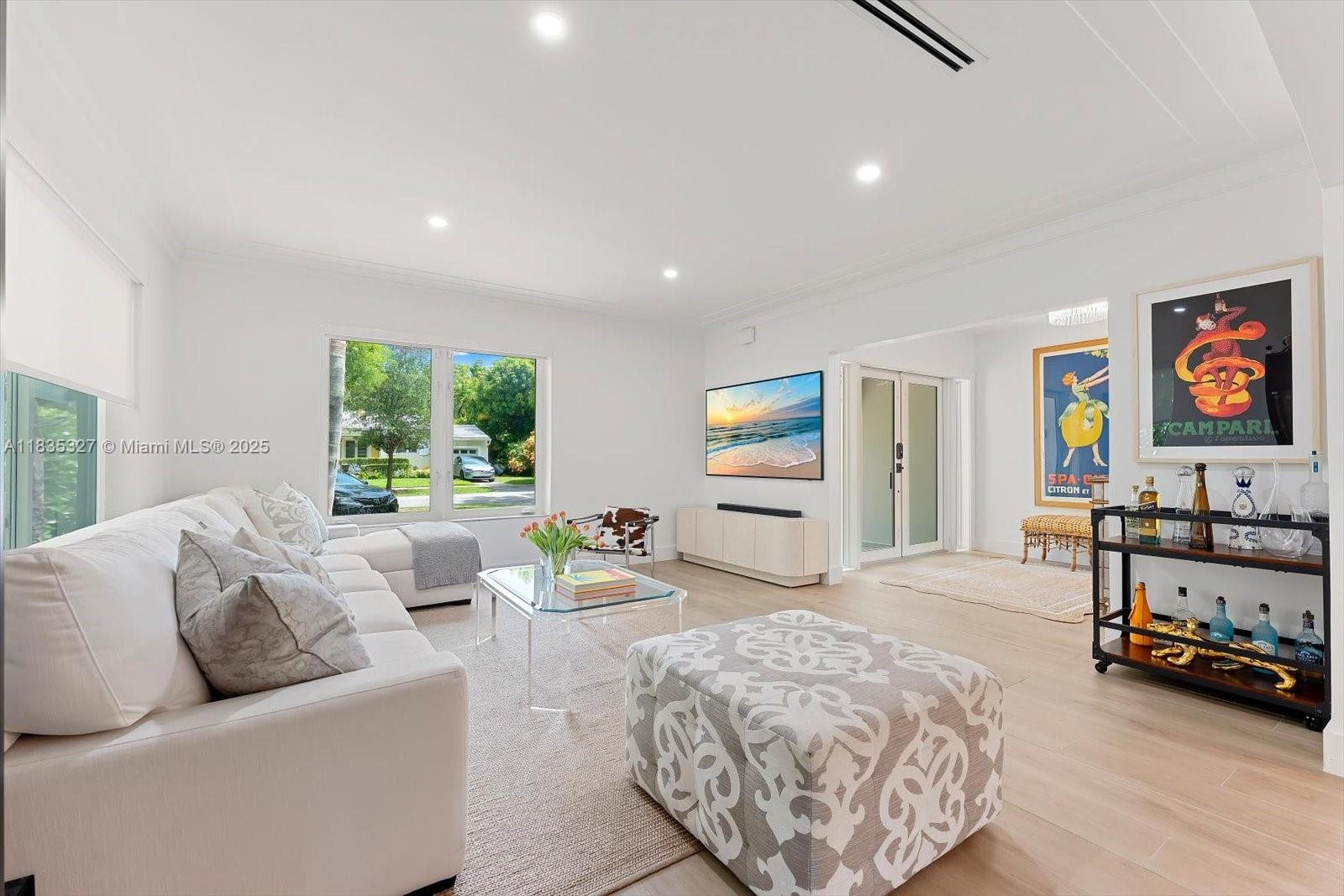 511 Catalonia Ave, Coral Gables, Florida image 3