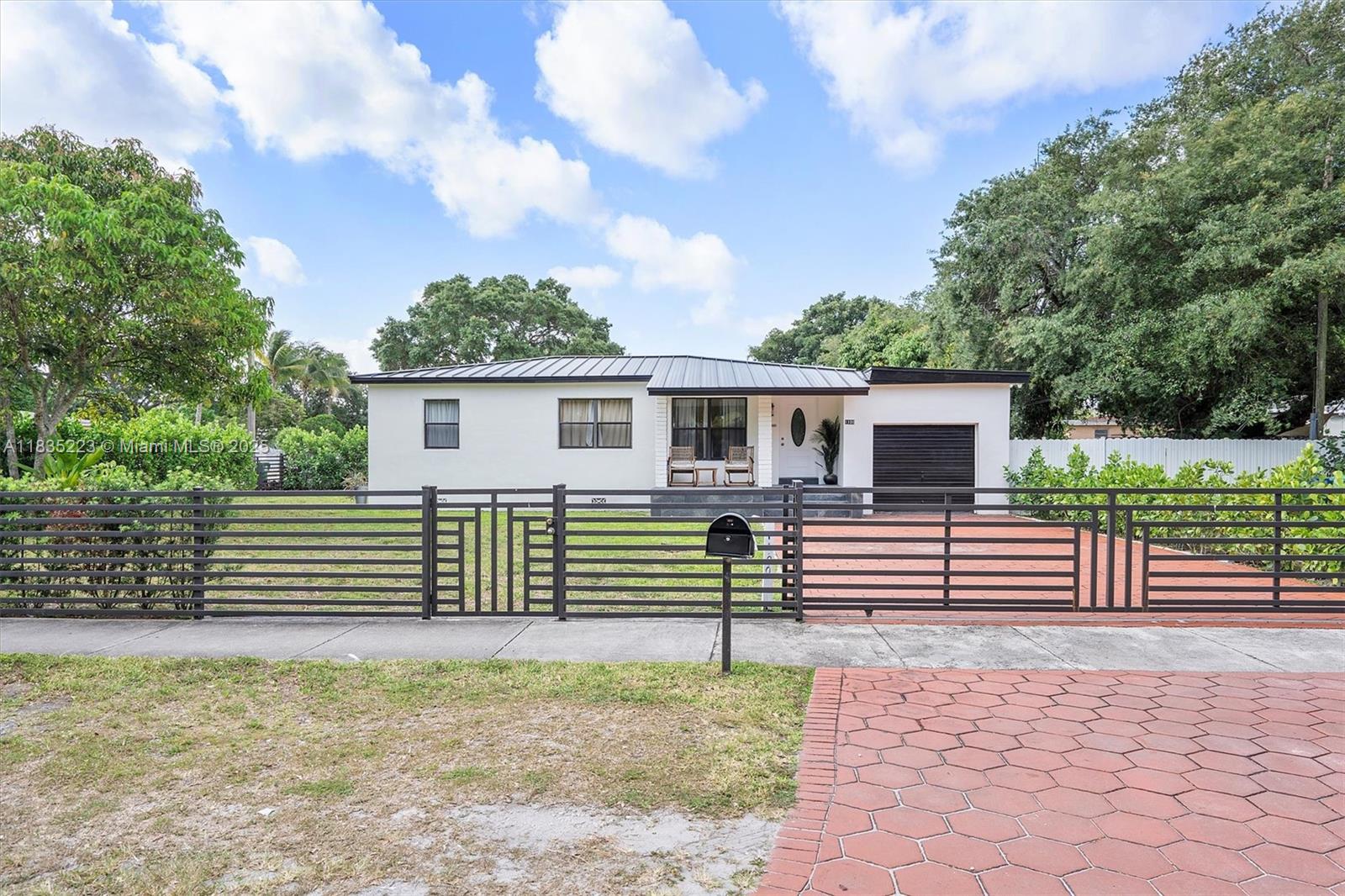 1100 NW 151st St, Miami, Florida image 2