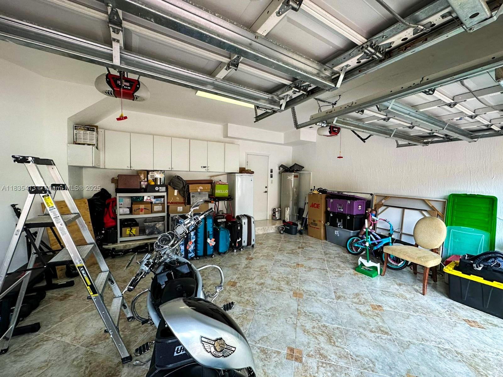 7427 NW 113th Path, Doral, Florida image 14