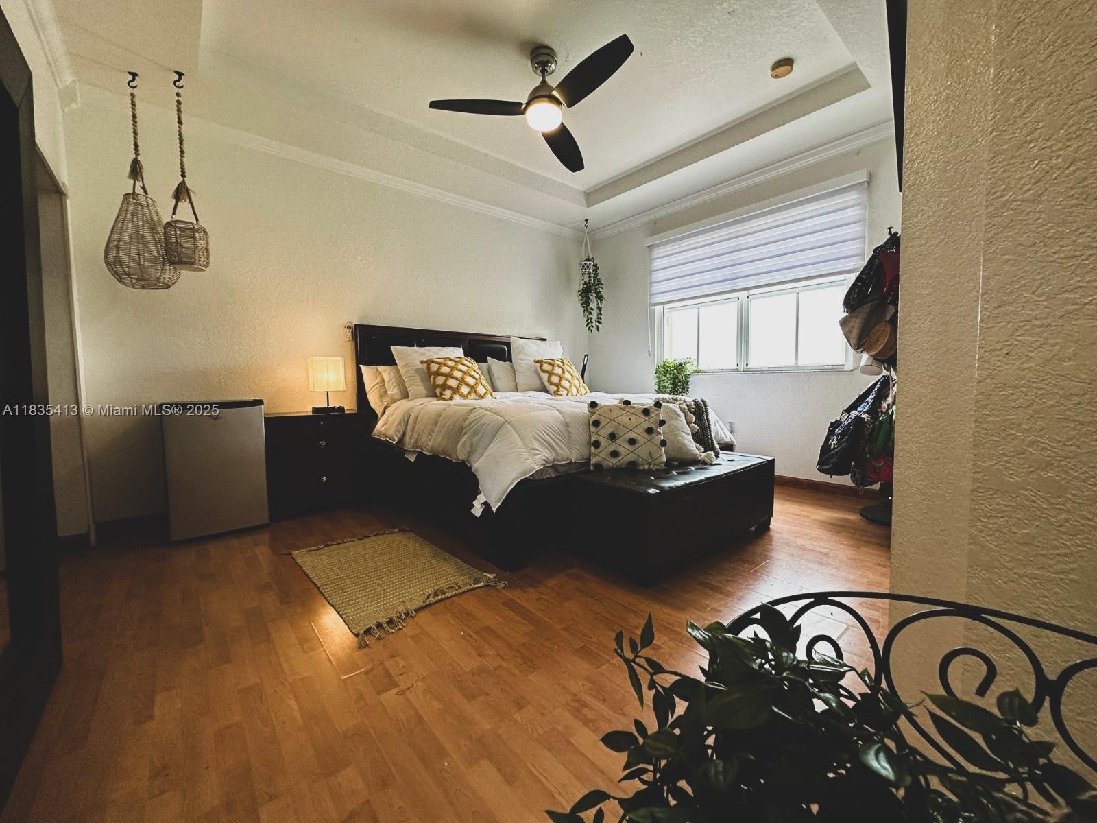 7427 NW 113th Path, Doral, Florida image 5