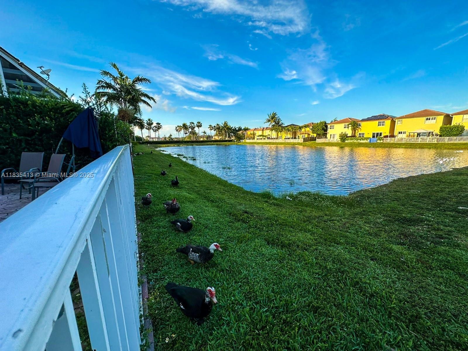 7427 NW 113th Path, Doral, Florida image 6