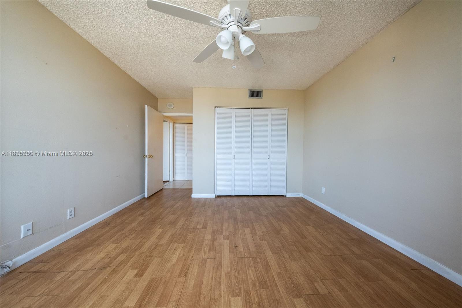 2500 Parkview Dr #1502, Hallandale Beach, Florida image 20