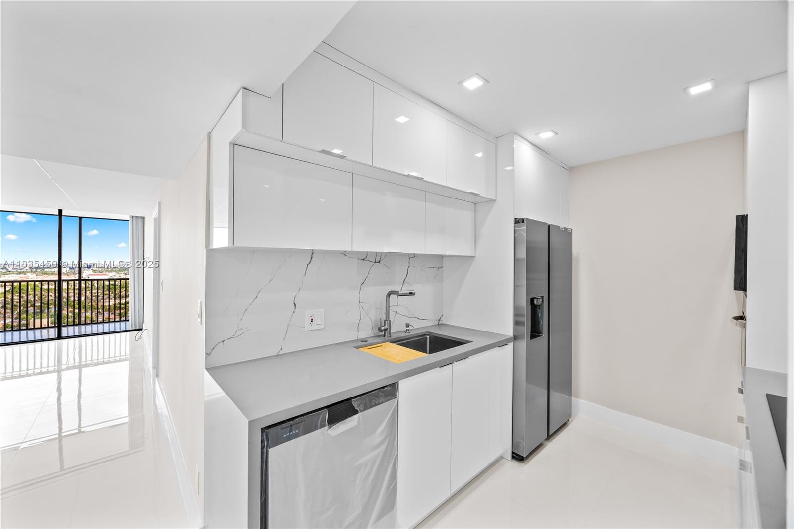 20379 W Country Club Dr #2632-, Aventura, Florida image 5