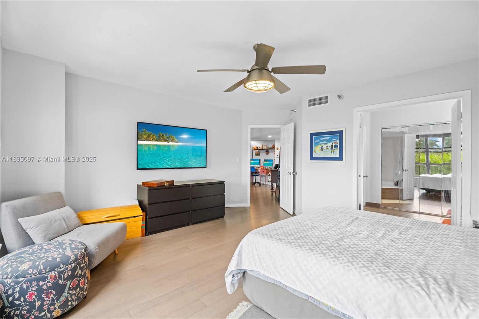 3530 Mystic Pointe Dr #309, Aventura, Florida image 14