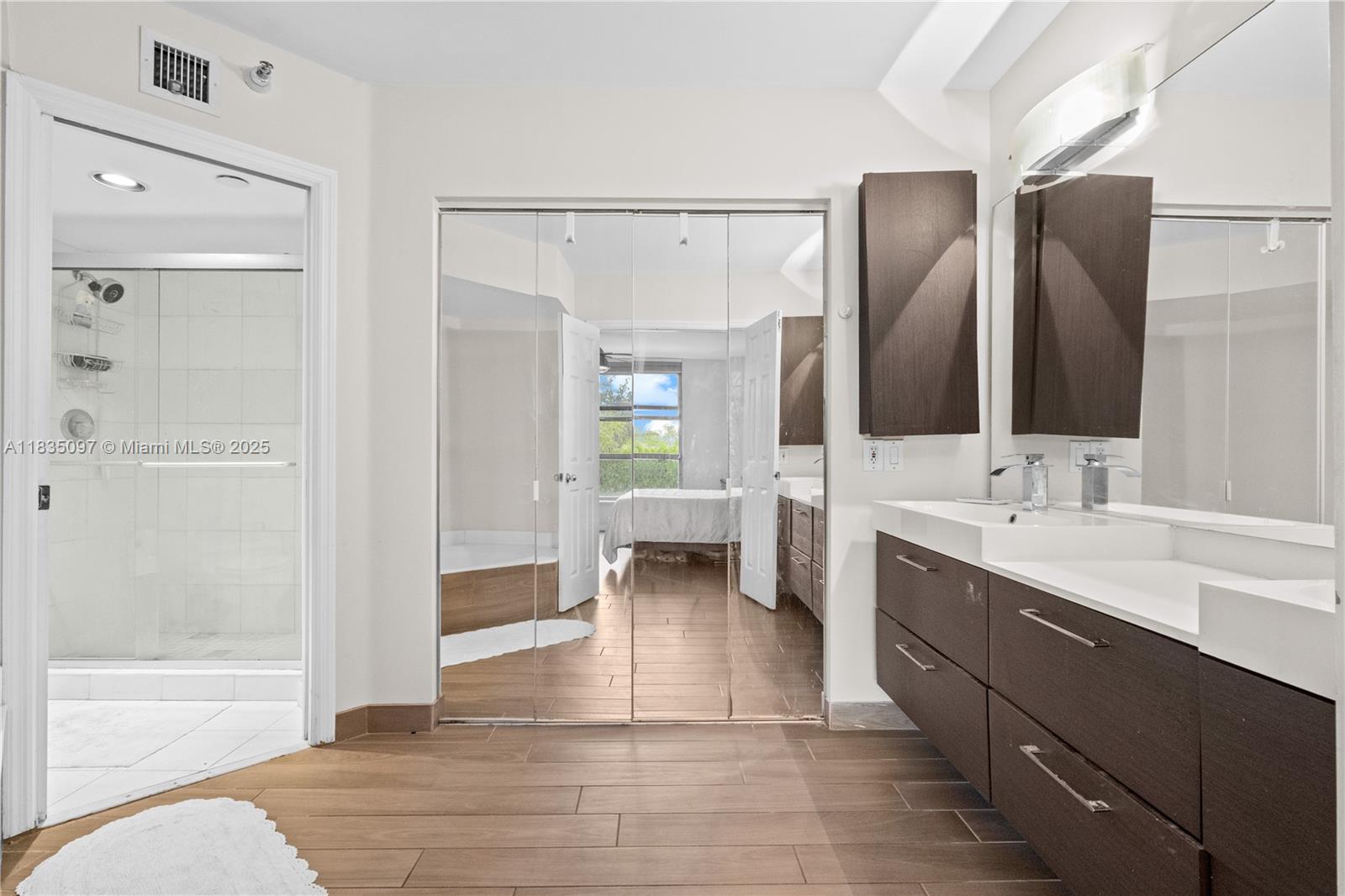 3530 Mystic Pointe Dr #309, Aventura, Florida image 16