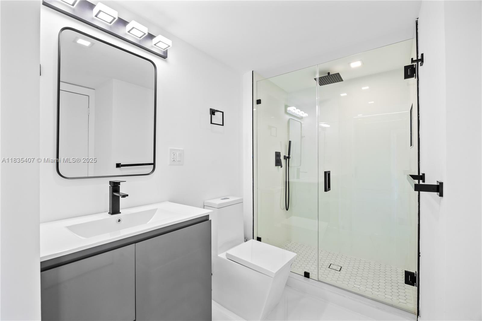 20379 W Country Club Dr #1938, Aventura, Florida image 14