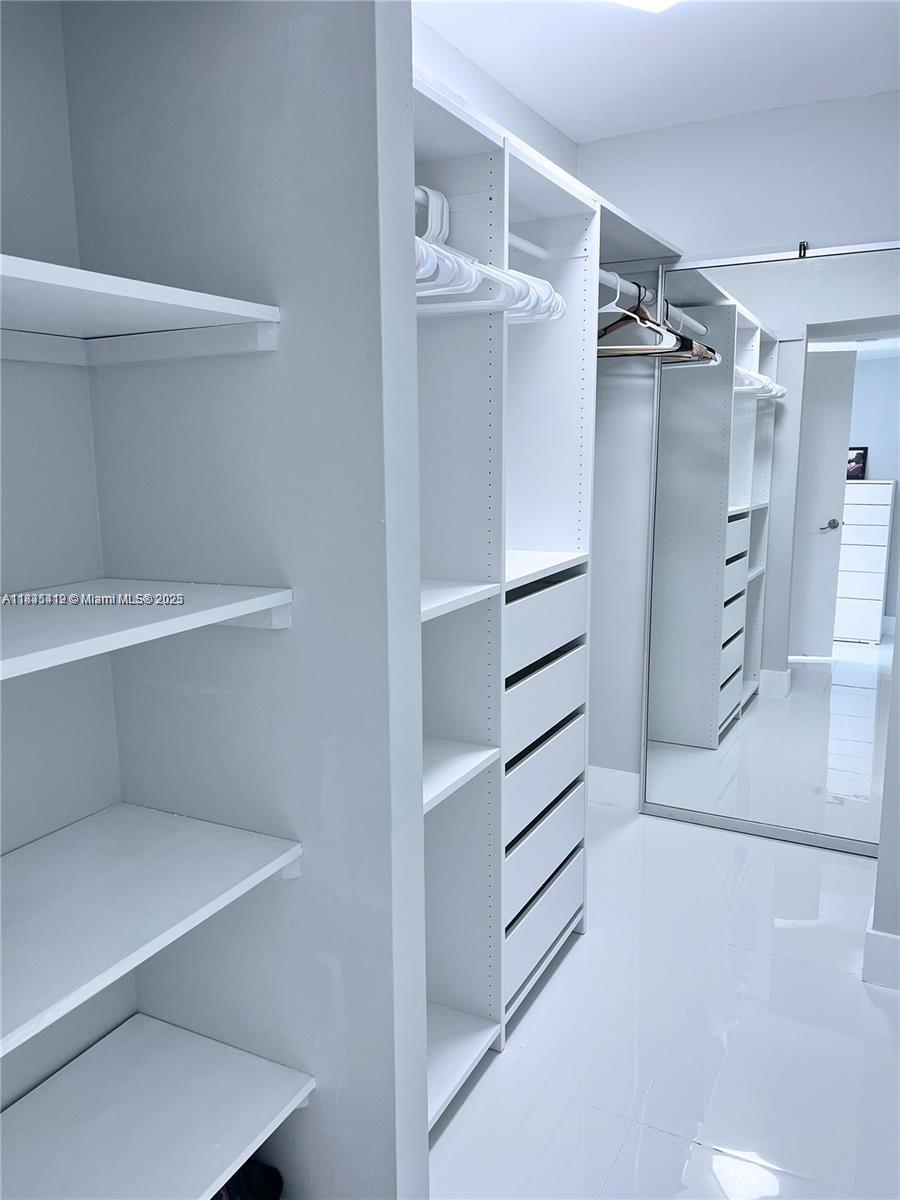 20379 W W Country Club Dr #2539, Aventura, Florida image 16