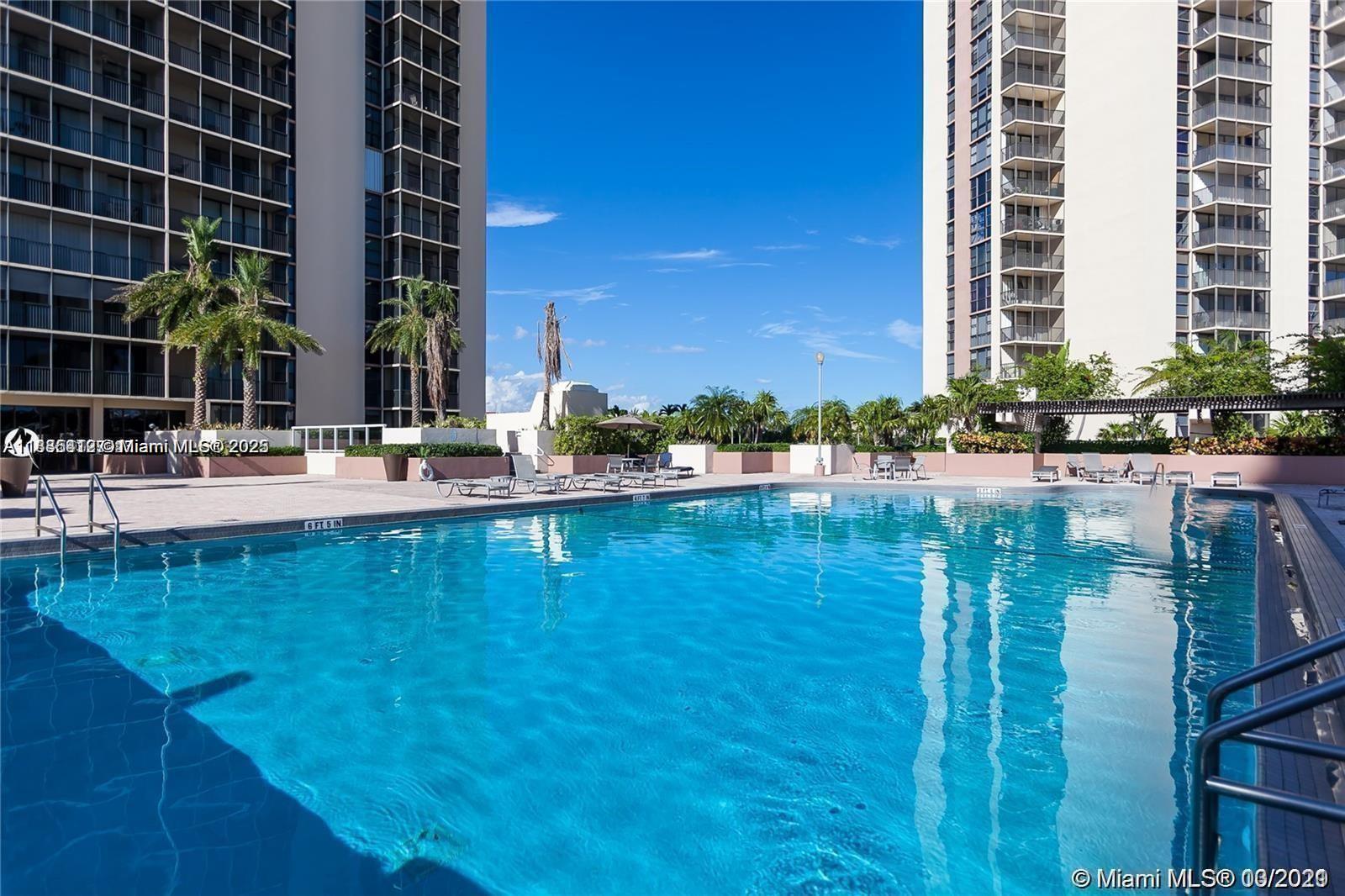20379 W W Country Club Dr #2539, Aventura, Florida image 26