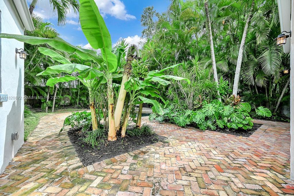 135 NE 87th St, El Portal, Florida image 46