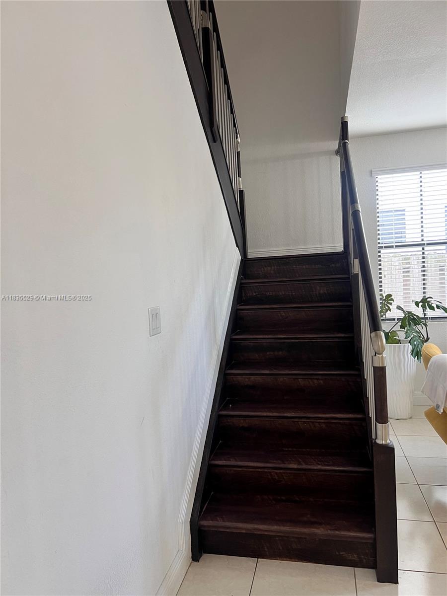 9866 NW 10th St, Miami, Florida image 22