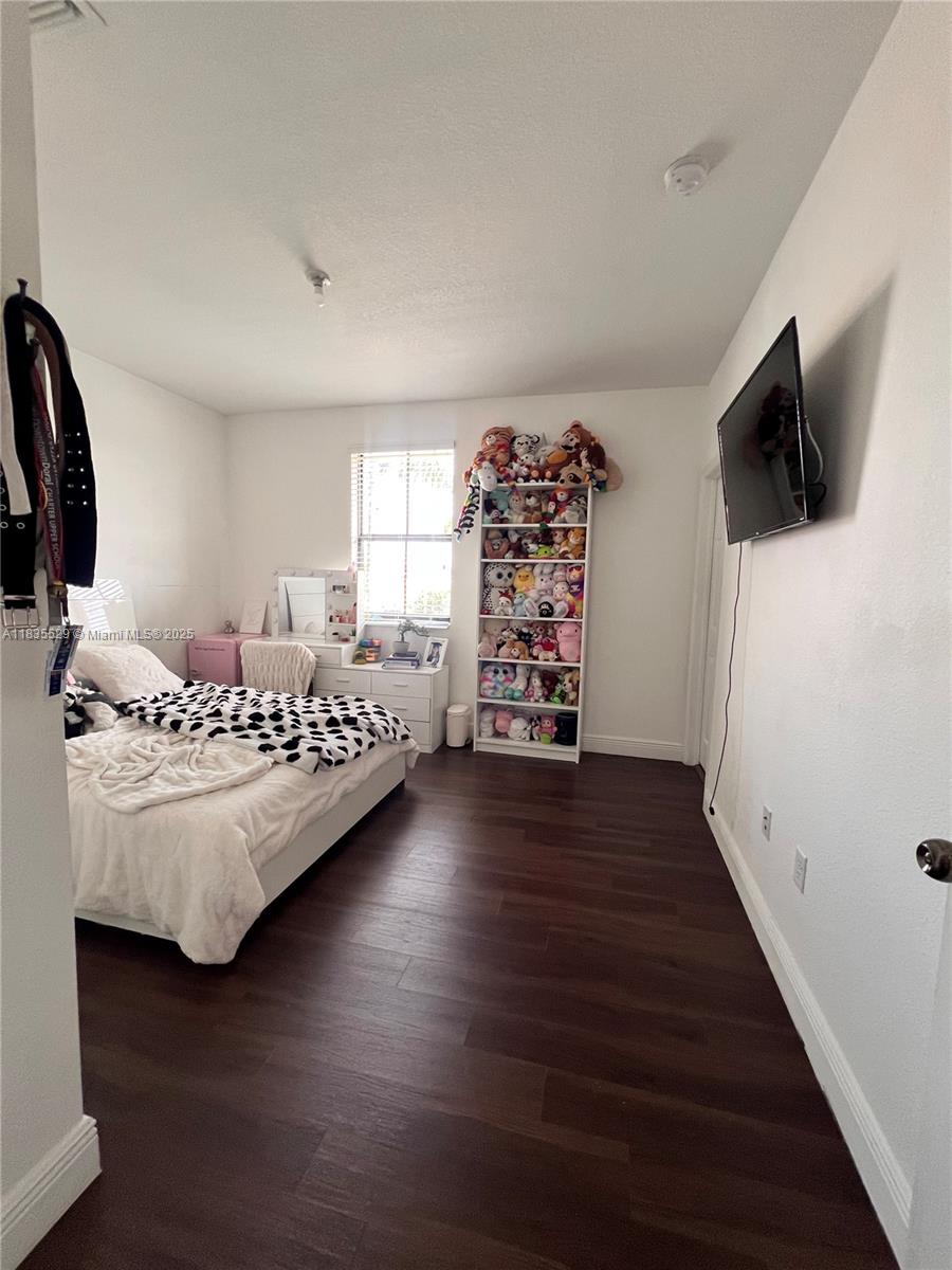 9866 NW 10th St, Miami, Florida image 24