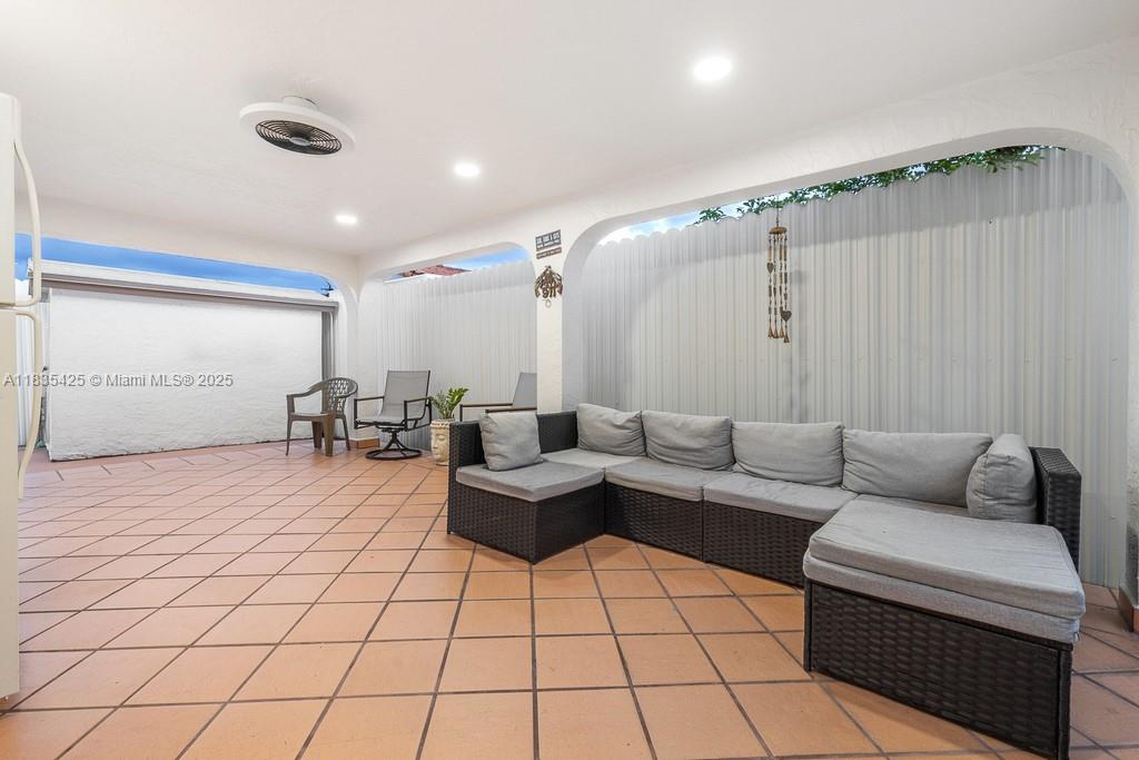 7029 W 29th Way, Hialeah, Florida image 15