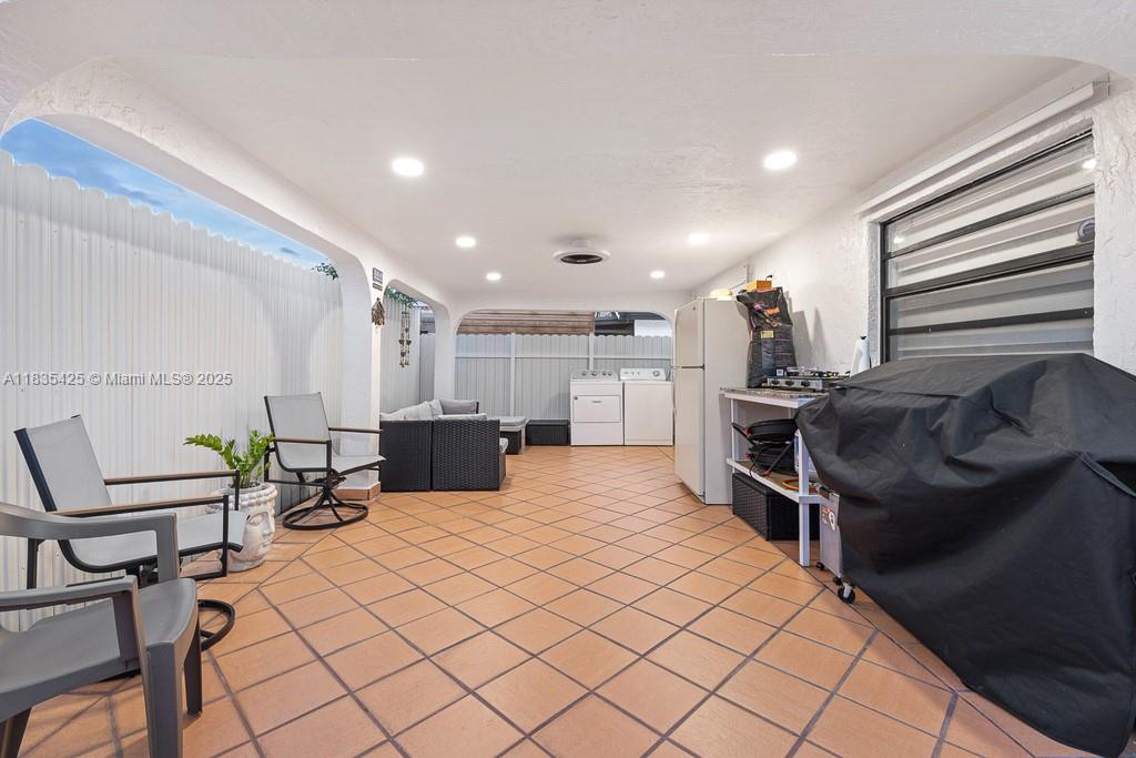 7029 W 29th Way, Hialeah, Florida image 16