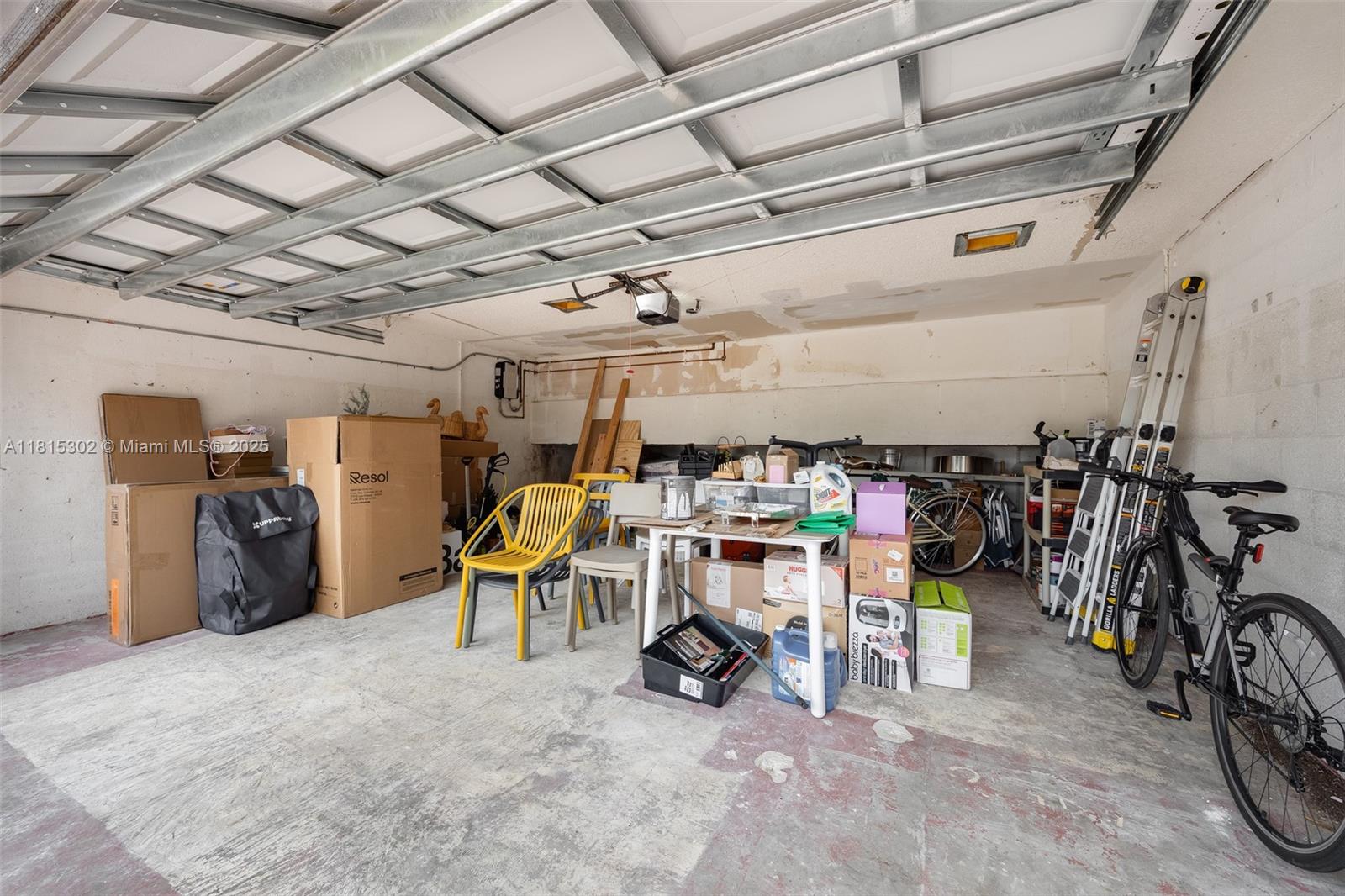 9909 SW 218th Ter, Cutler Bay, Florida image 22