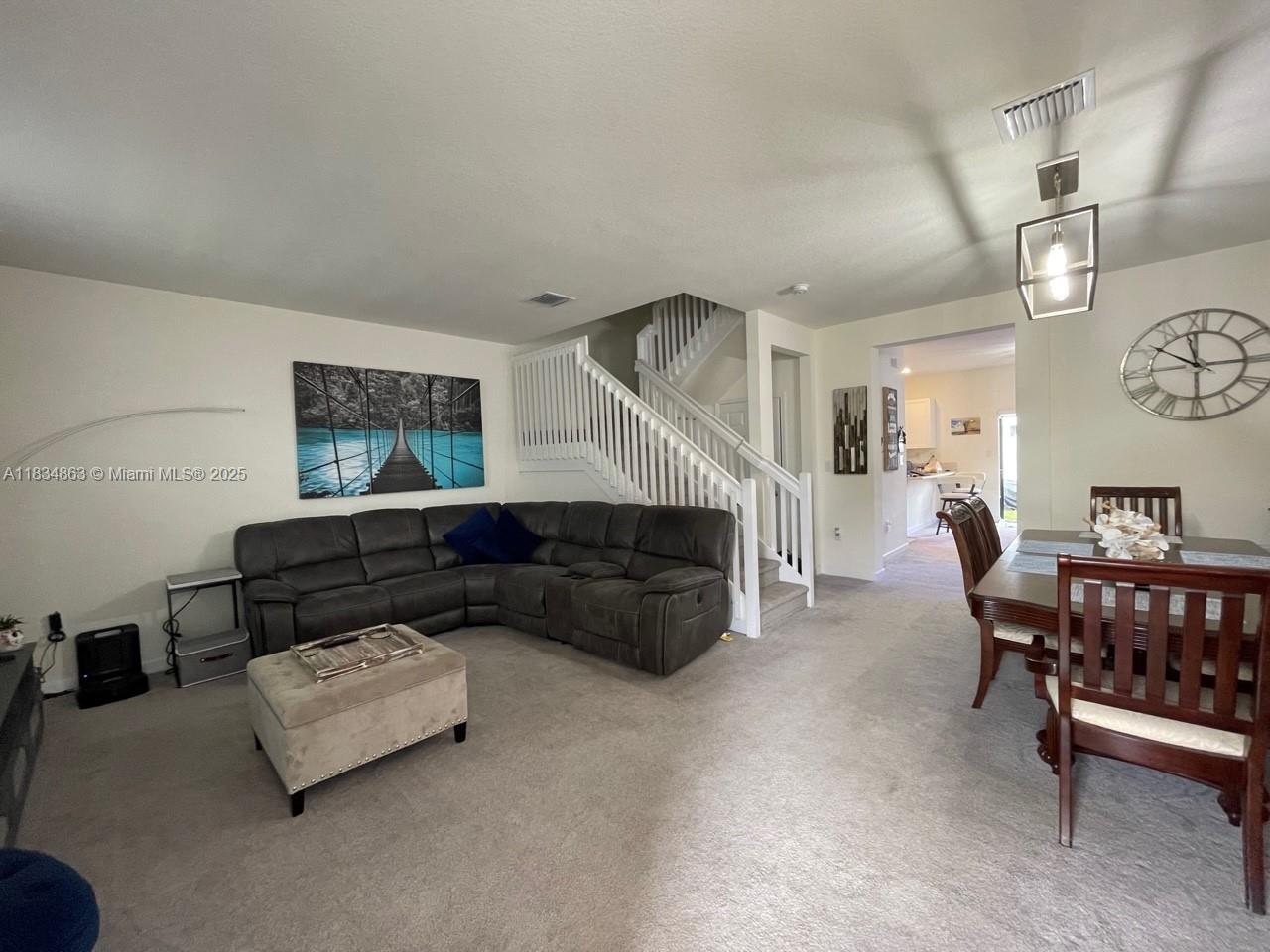 Residential, Hialeah, Florida image 3
