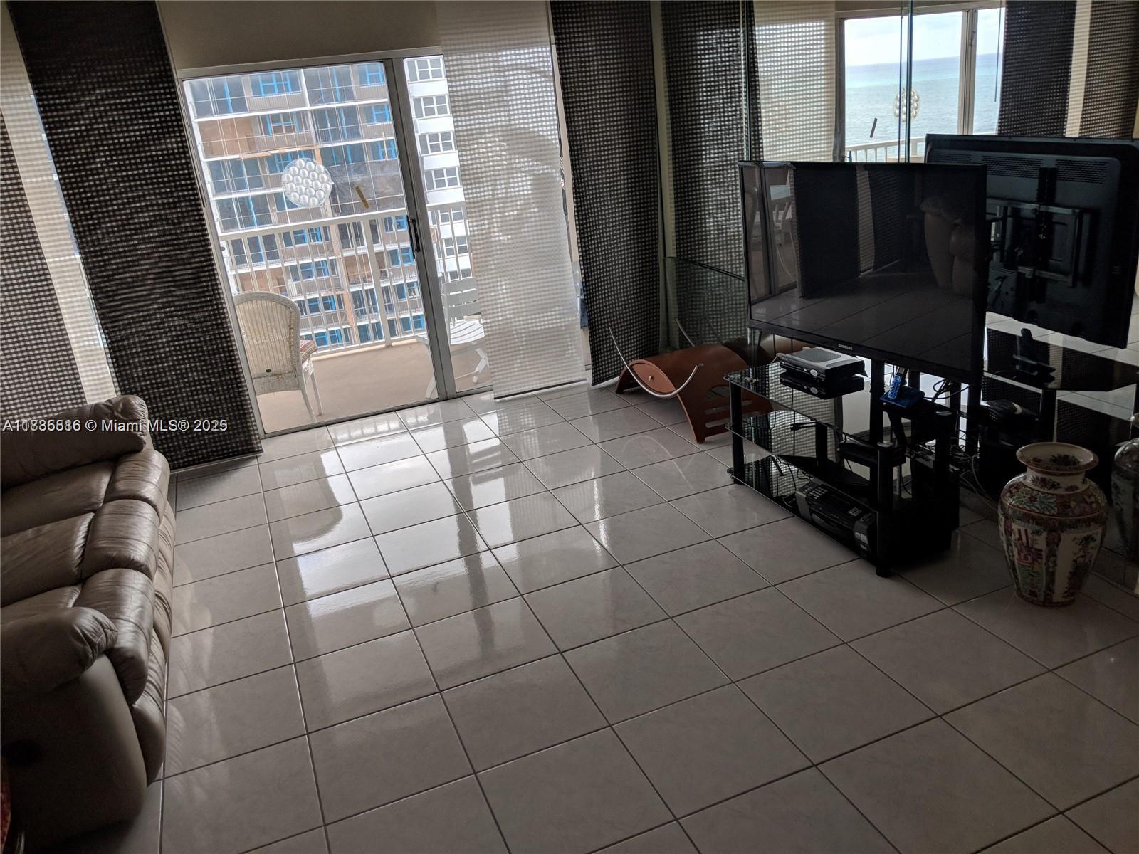 1980 S Ocean Dr #15C, Hallandale Beach, Florida image 3