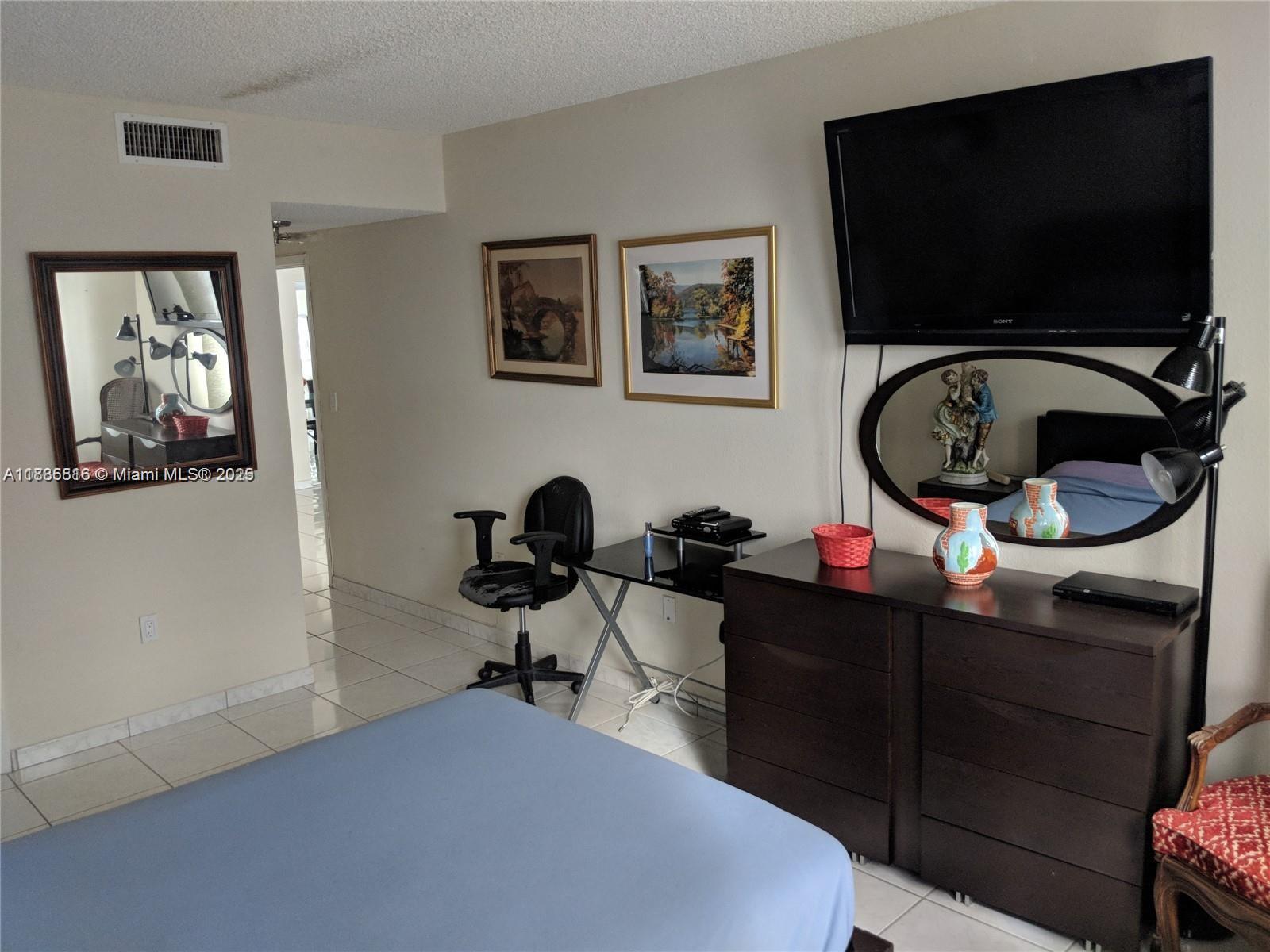 1980 S Ocean Dr #15C, Hallandale Beach, Florida image 4