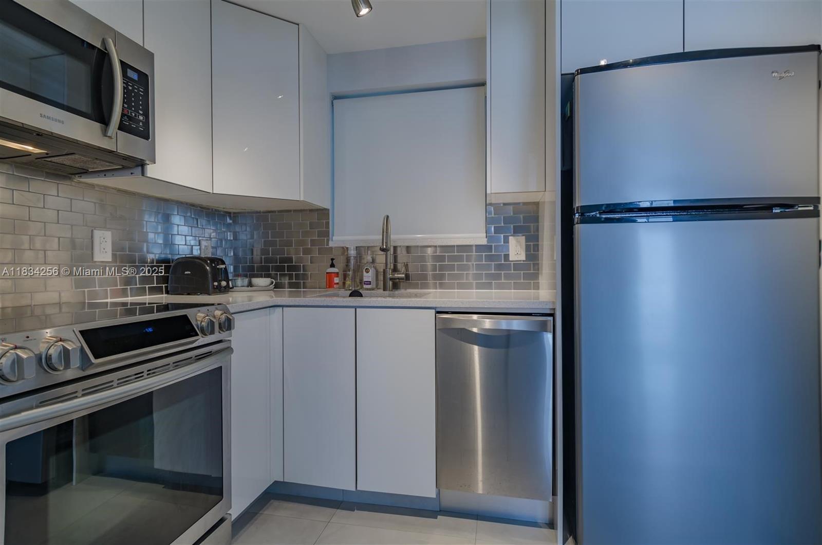 Property photo # 9