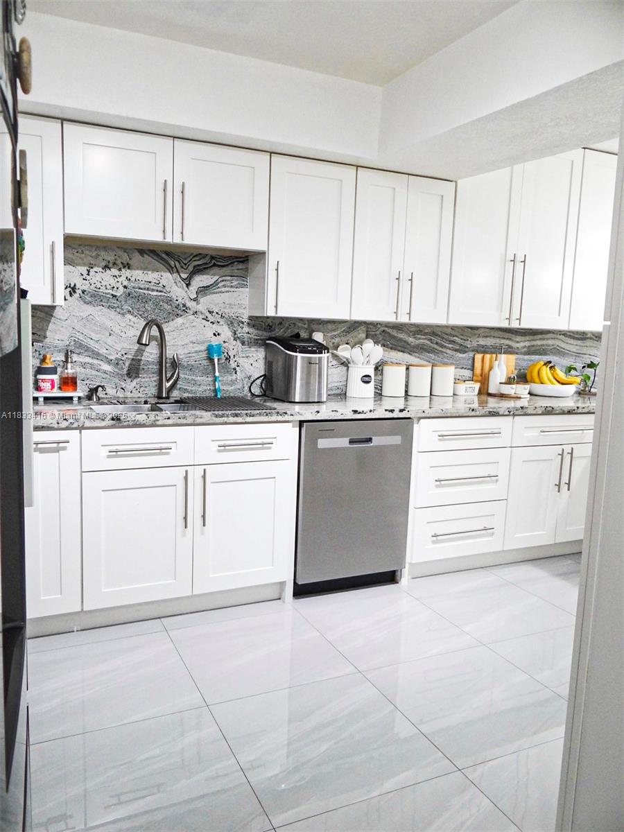 7310 W 2nd Way #7310, Hialeah, Florida image 8