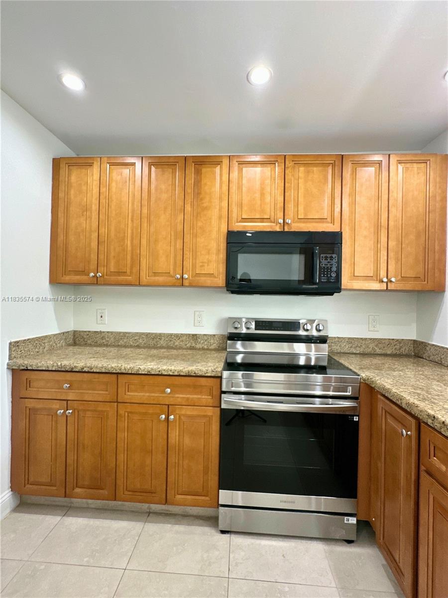 4146 NW 52nd Ave, Lauderdale Lakes, Florida image 16
