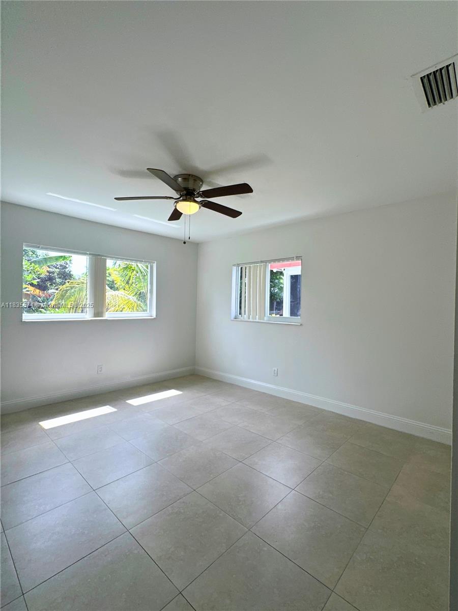 4146 NW 52nd Ave, Lauderdale Lakes, Florida image 6