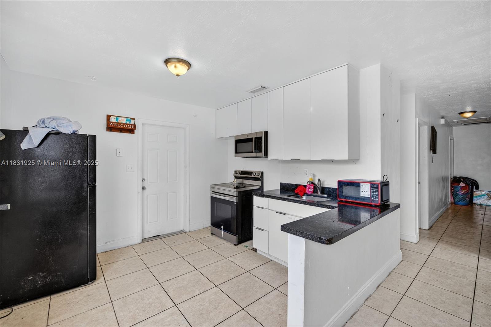 2779 NW 9th Pl, Fort Lauderdale, Florida image 9