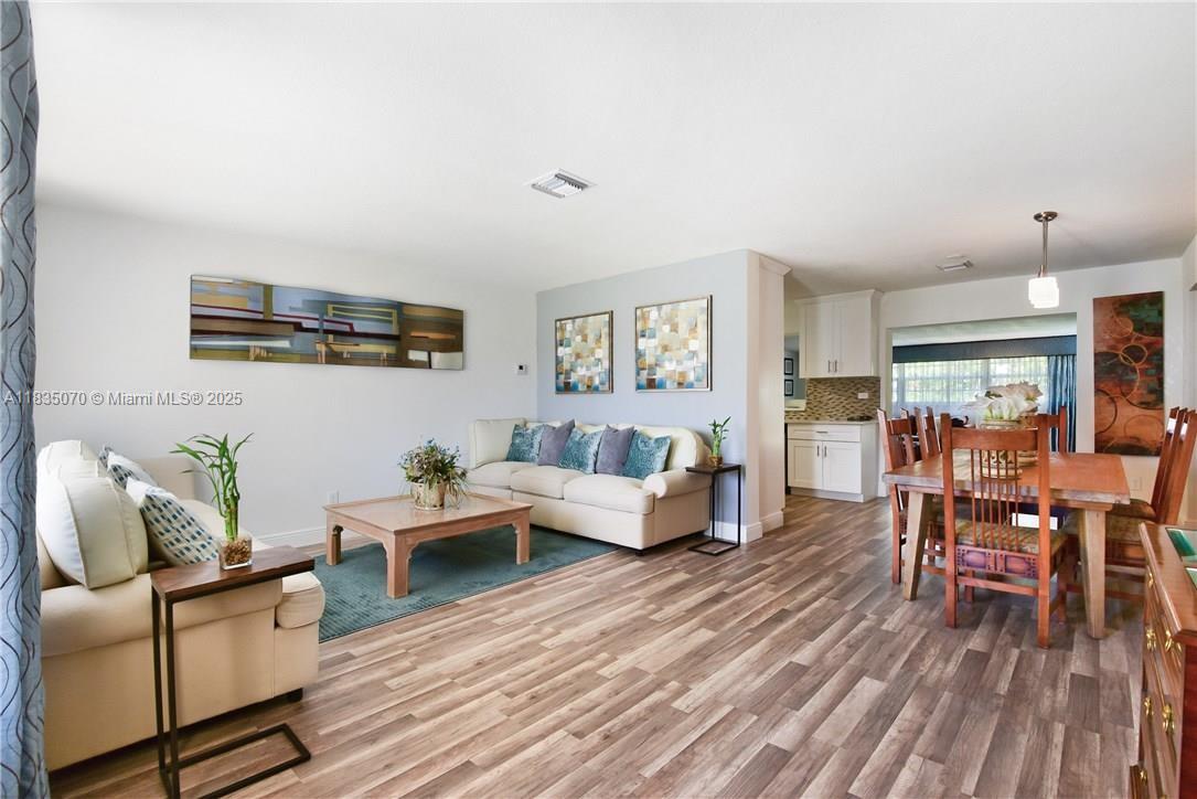 7051 SW 29th St, Miramar, Florida image 3