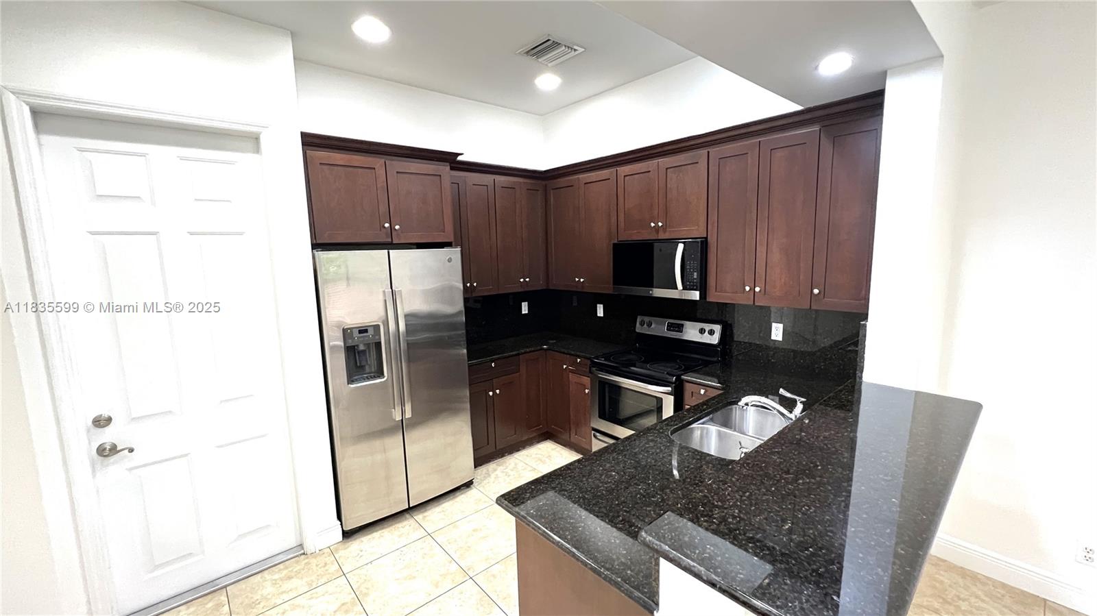 Property photo # 2