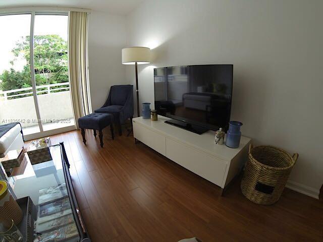 Property photo # 9